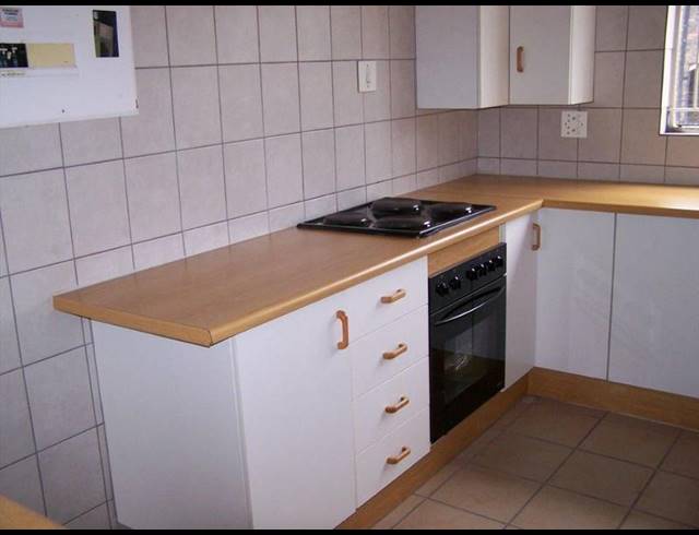2 BEDROOM APARTMENT FOR SALE IN CROYDON